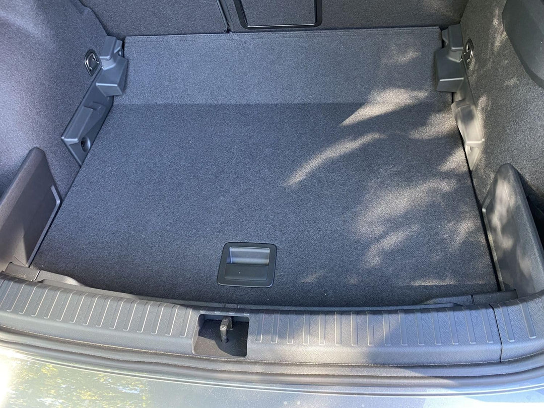 AZUGA Gummi Kofferraumwanne Premium Antirutsch passend für Seat Ateca ab 2016/Skoda Karoq ab 2017 (V