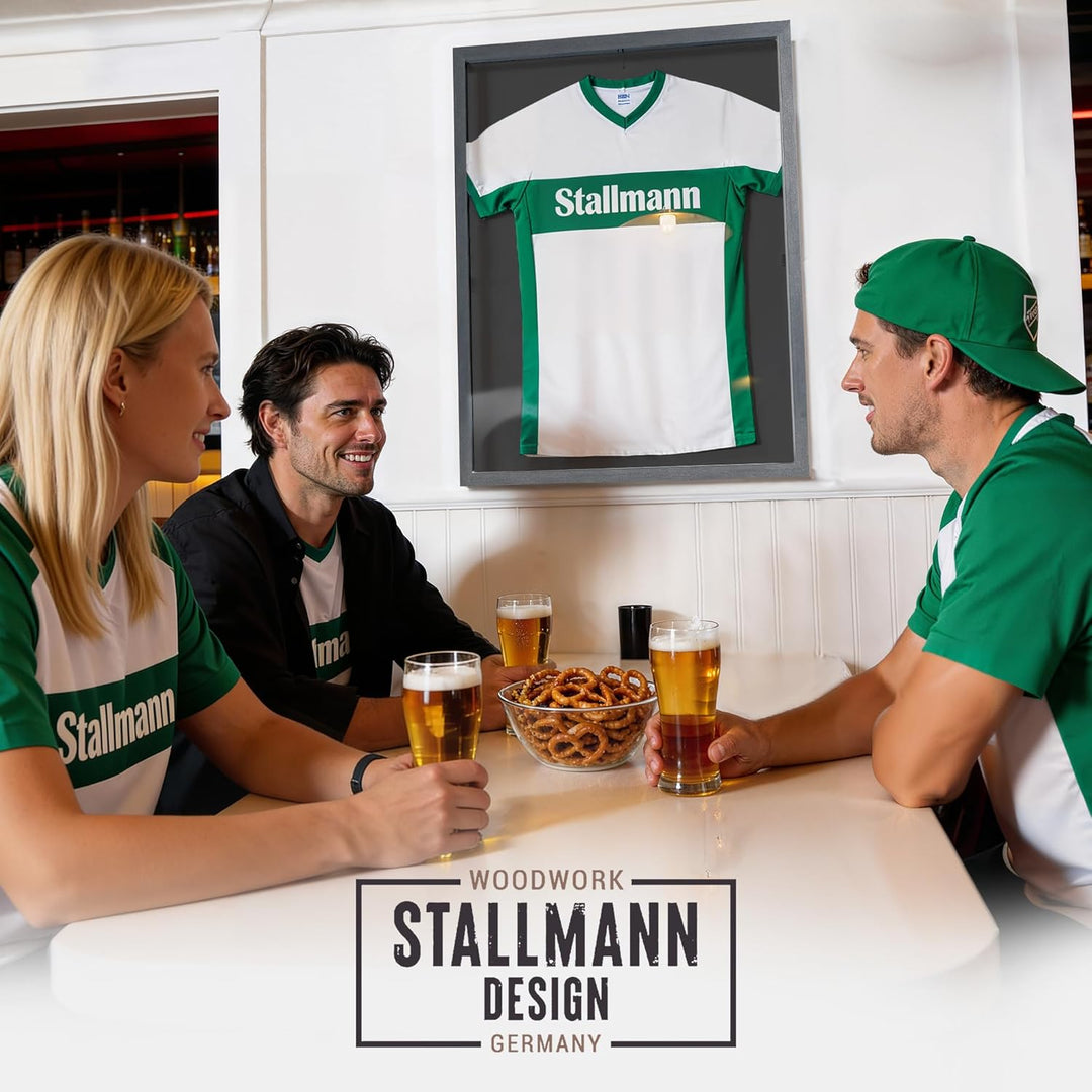 Stallmann Design Trikotrahmen 'Easy Click & Fill' | Rahmen-Farbe: Nussbaum | Hintergrund: Schwarz |