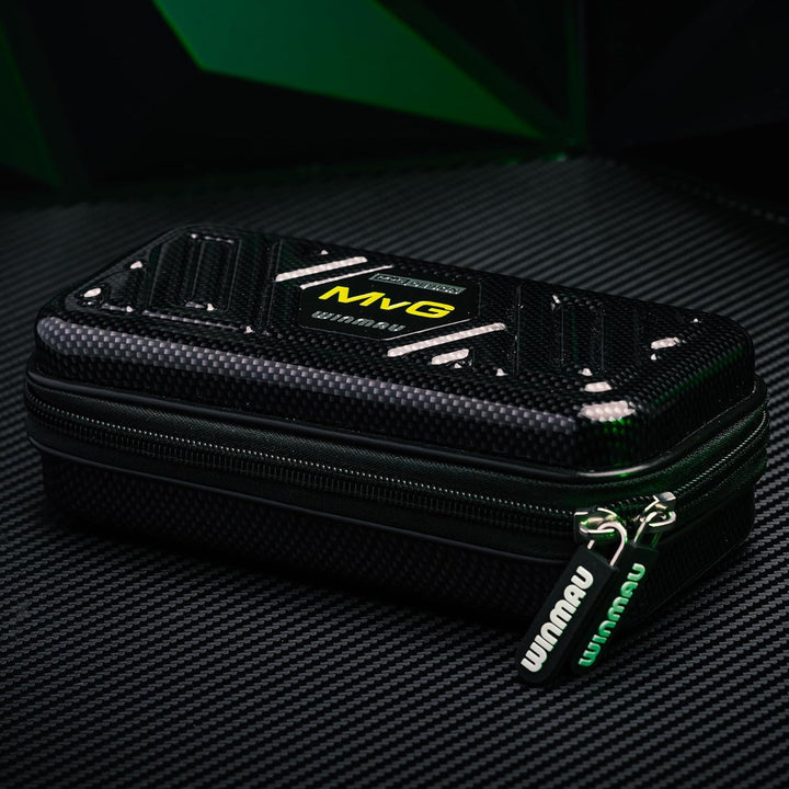 WINMAU Michael Van Gerwen MvG Armor G1 Darts-Geldbörse - Schwarz und Grün Das Dartcase bietet Platz