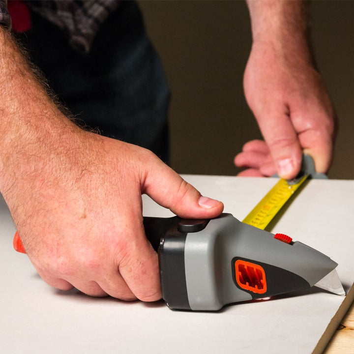 Cuttermesser mit Flexometer für Gipskarton