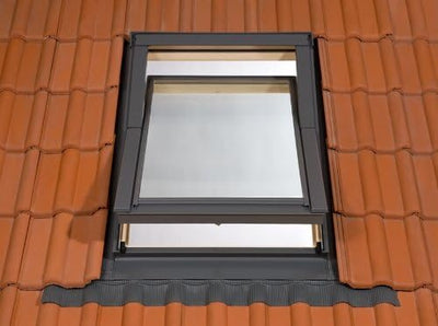 hochwertiges Dakea Holz Dachfenster Schwingfenster mit Eindeckrahmen und Dauerlüftung 114x118 cm S6