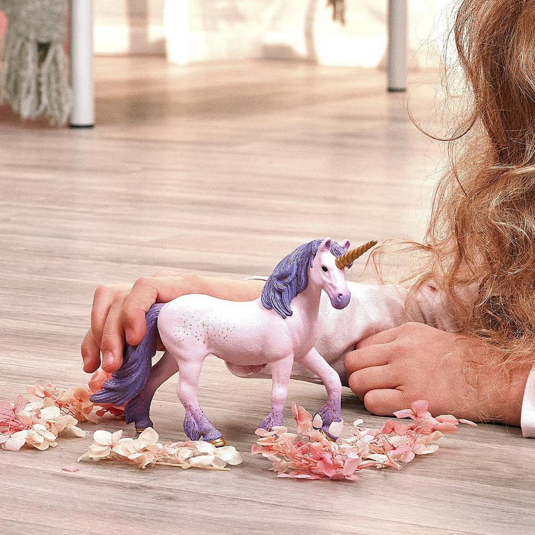 schleich BAYALA | Einhorn Stute Seraphina 70892 | detailgetreue Einhornfigur mit goldenen Sternchen