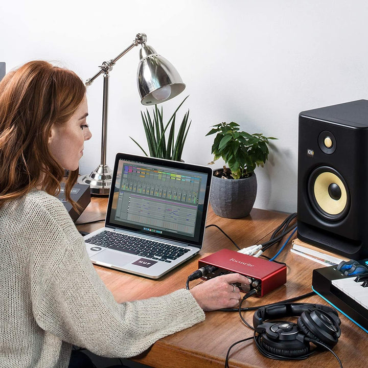 Focusrite Scarlett 4i4 3. Gen USB-Audio-Interface für Aufnahmen, Kompositionen und Streaming — High-