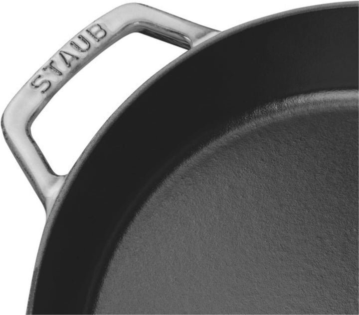 Staub Bratpfanne mit zwei Griffen, Induktionsgeeignet, Gusseisen, Graphitgrau, 20 cm, 1 Einheiten 20
