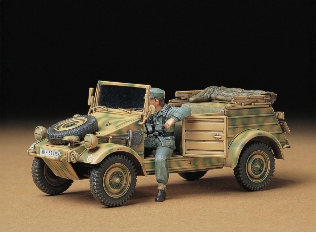 Tamiya 35213 Kübelwagen Type 82 Massstab 1:35 (englische Version)
