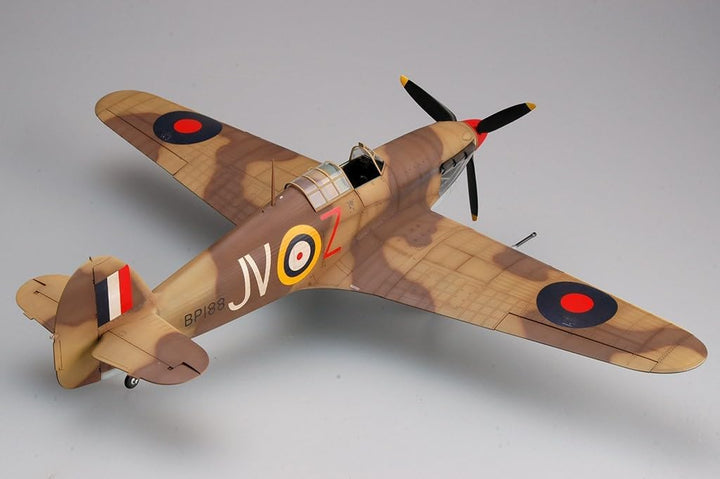 Trumpeter 02416 Modellbausatz Hurricane MK.II C/TROP