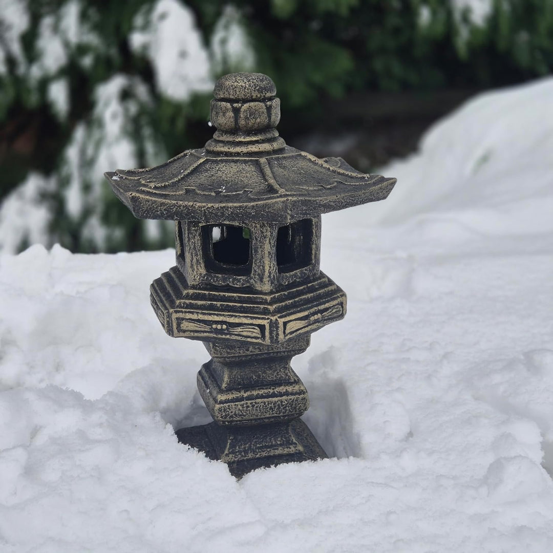 FABRIQ Japanische Gartenlaterne Yukimi-Doro 42 cm – Wetterfeste Steinlampe für Aussenbereich – Japan