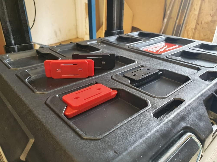 StealthMounts Montagefüsse für Milwaukee Packout System (Rot) | Robuste Befestigung für Werkzeugkoff