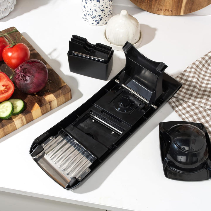 Salter Expert Chef's Mandoline – 4 austauschbare Klingen, Edelstahl, 35x12x8,3 cm, einfach zu bedien