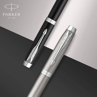 Parker IM Füller | Edelstahl mit Chrom-Zierteilen | Füllfederhalter mit mittlerer Feder und blauer T