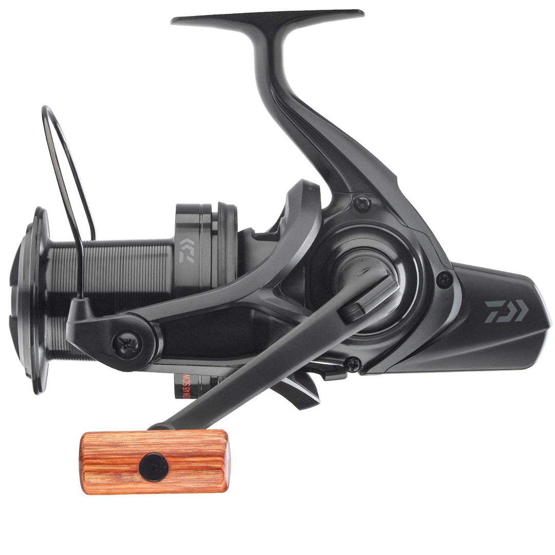 Daiwa Big Pit Rolle 21 Emblem 45 SCW QD SD Stationärrolle