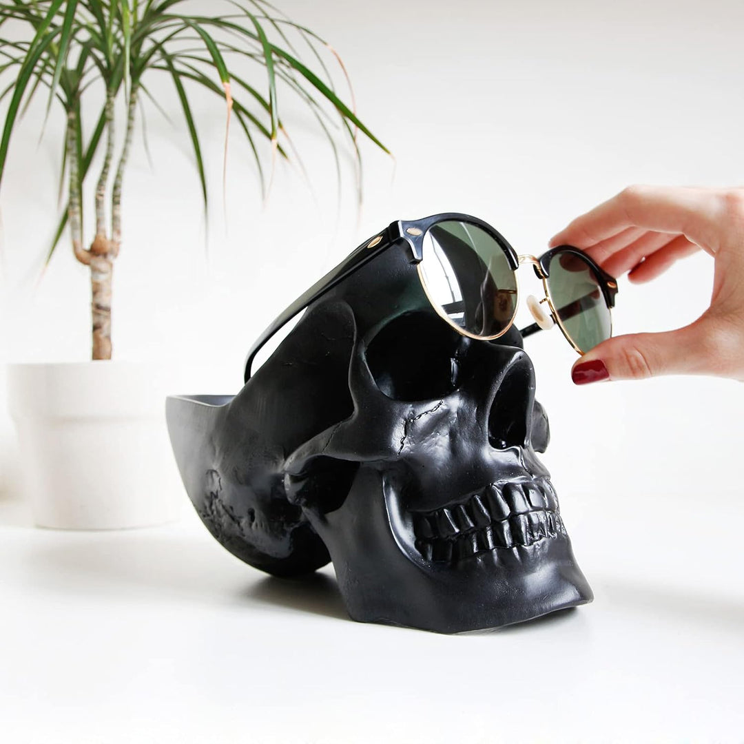 Suck UK Skull Tidy | Schale in Schädelform | Stiftehalter | Aufbewahrungsbehälter für Accessoires| S