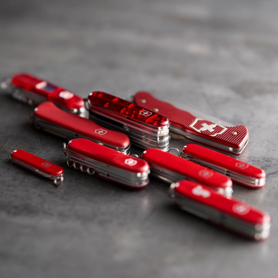 Victorinox Schweizer Taschenmesser Cyber Tool M, Swiss Army Knife, Multitool, 32 Funktionen, Klinge,