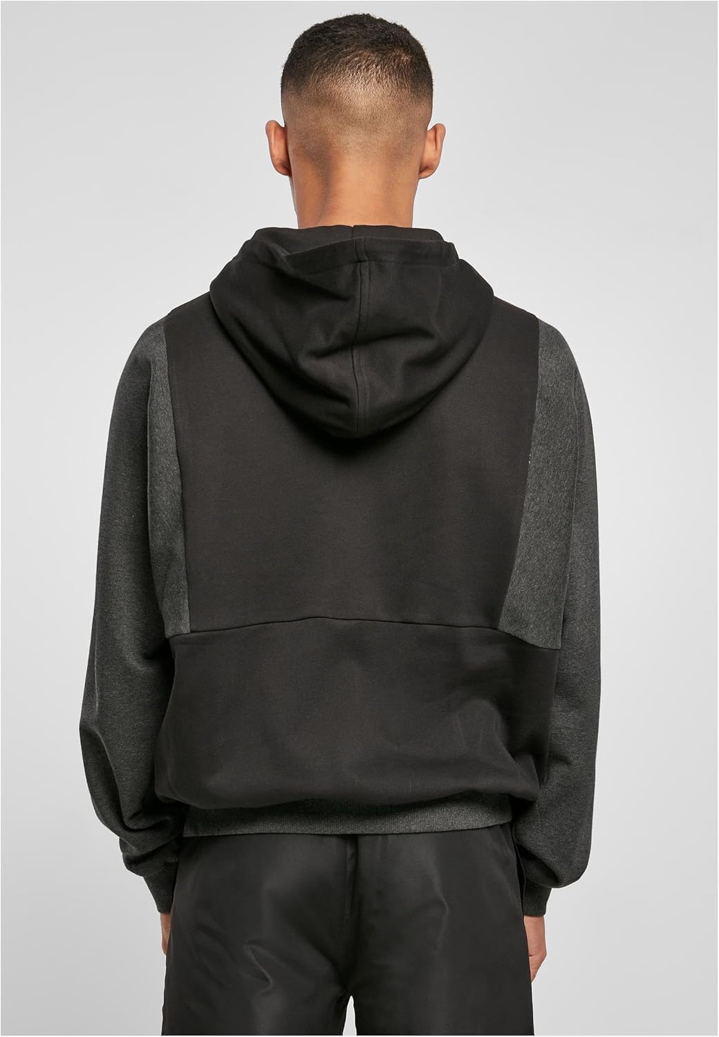 Urban Classics Cut On Sleeve Hoody, Männer Kapuzenpullover in Loose Fit Passform mit zwei Taschen an