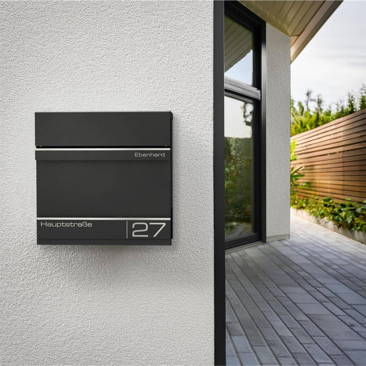 Metzler Briefkasten Schwarz - Postkasten mit individueller Laser Gravur - RAL9005 Tiefschwarz - Wand