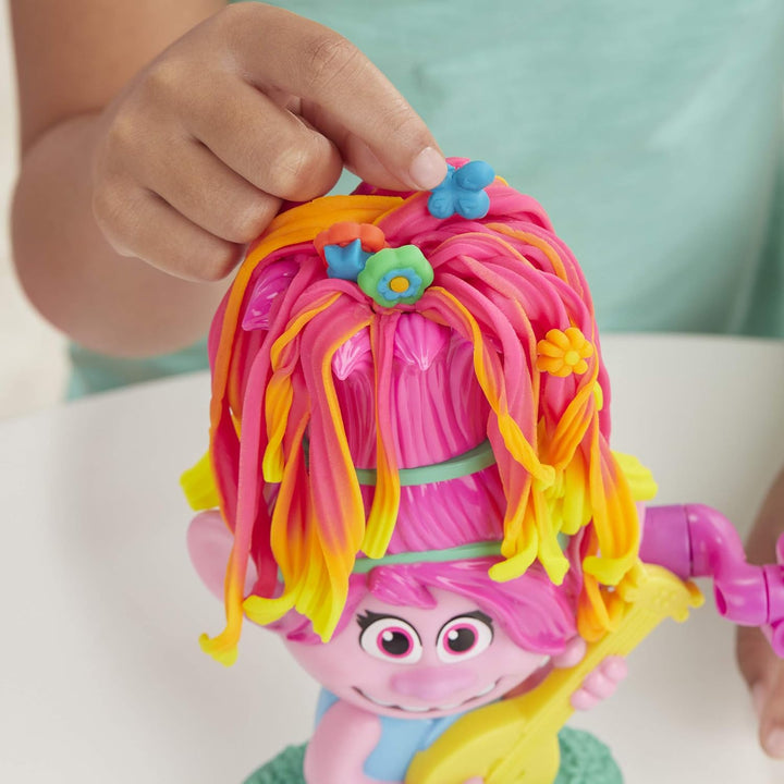 Play-Doh Trolls World Tour Frisierspass Poppy, Styling-Spielzeug für Kinder ab 3 Jahren mit 6 Farben