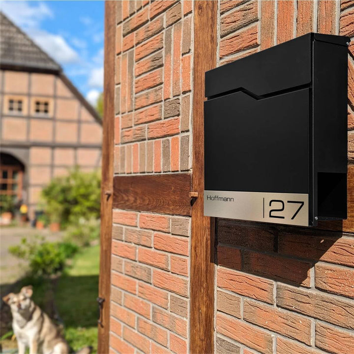 Metzler Briefkasten in RAL 9005 Tiefschwarz Enno - Wandbriefkasten mit V2A Edelstahl-Namensschild &