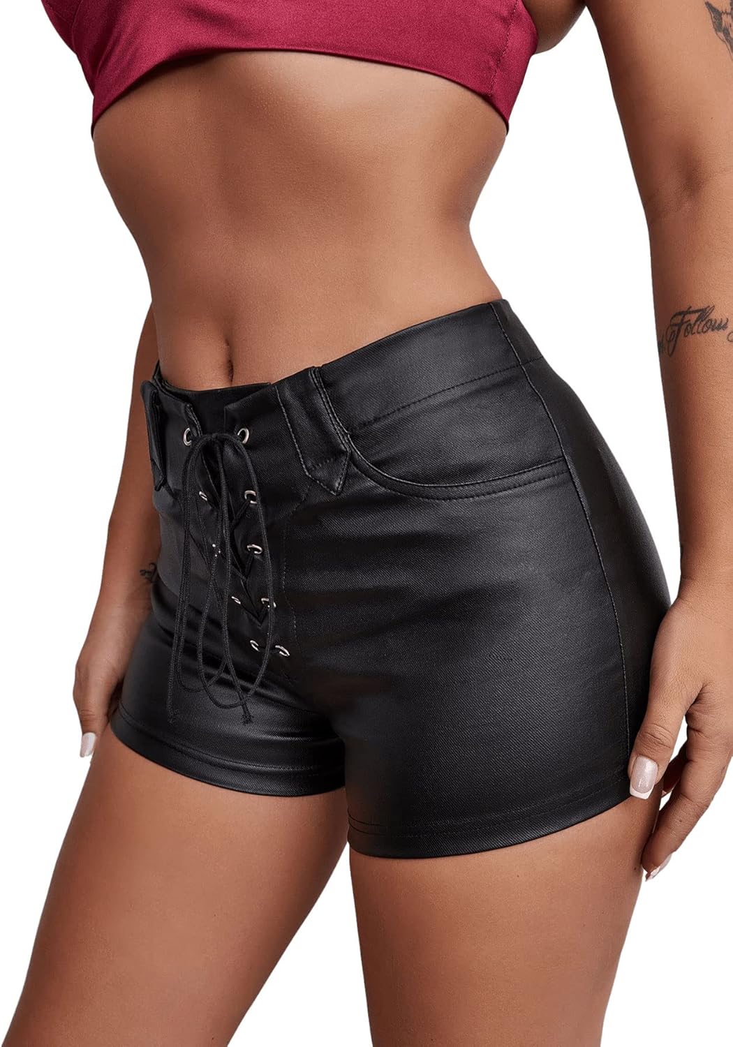 GORGLITTER Damen Stretch Shorts Kurze Hose PU Lederoptik Kunstlederhose Nachtclub Hosen mit Öse und