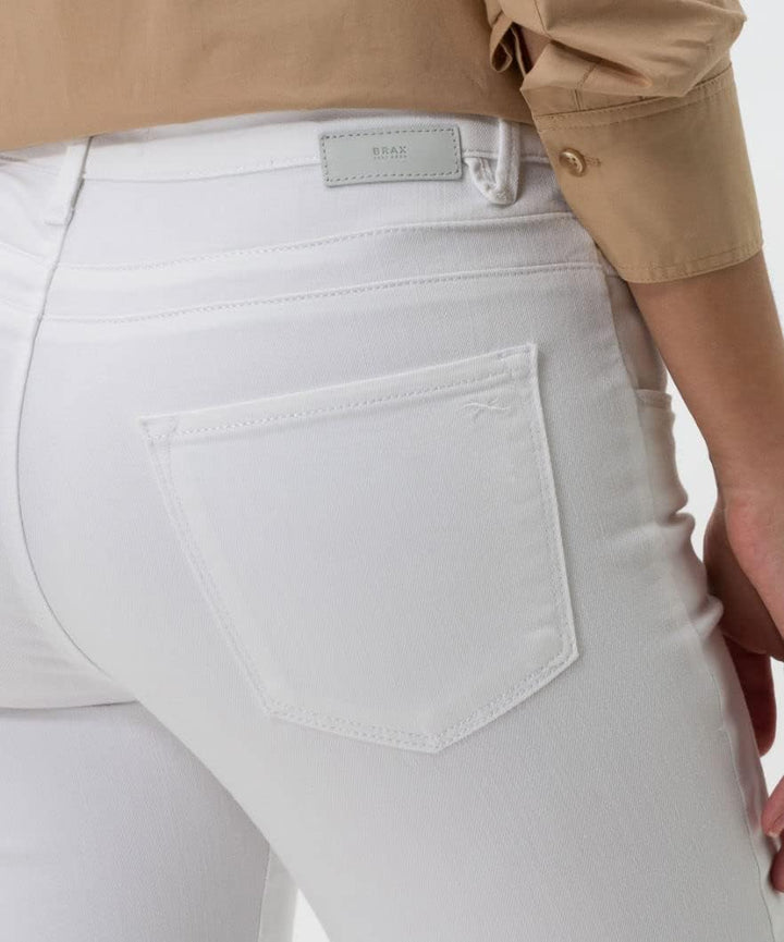 BRAX Damen Style Shakira S Verkürzte Light Denim Jeans, 26W / 30L Weiß