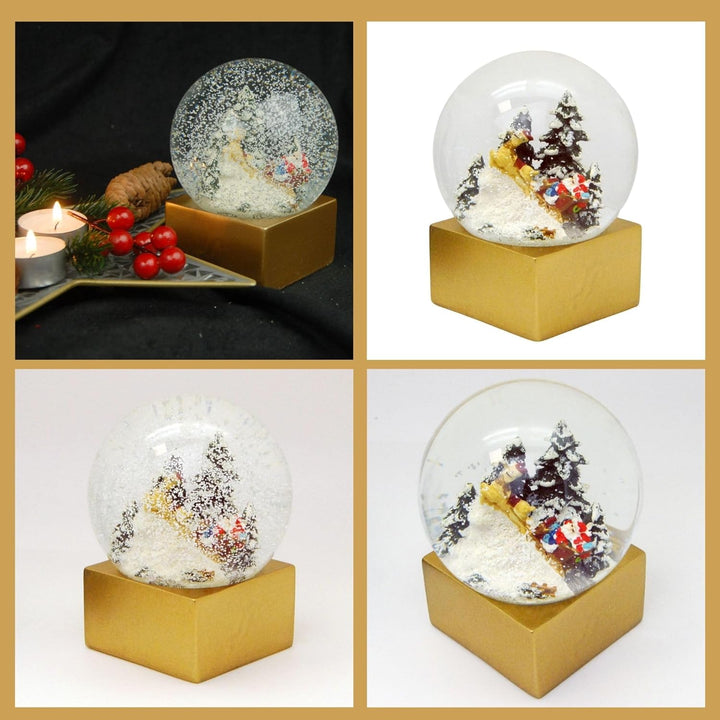 Weihnachts-Schneekugel | Weihnachtsmann mit Geschenken | Farbe rot Gold | 100mm breit, 120mm hoch |