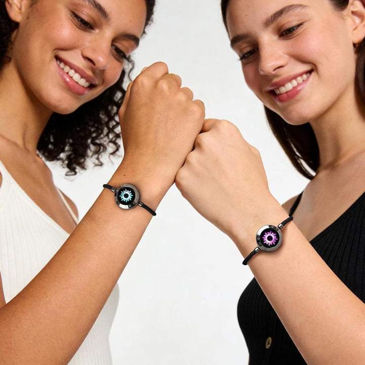 TOTWOO Partnerarmband für Paare - Bluetooth Armband mit Liebesalarm: Vibriert & Leuchtet bei Berühru