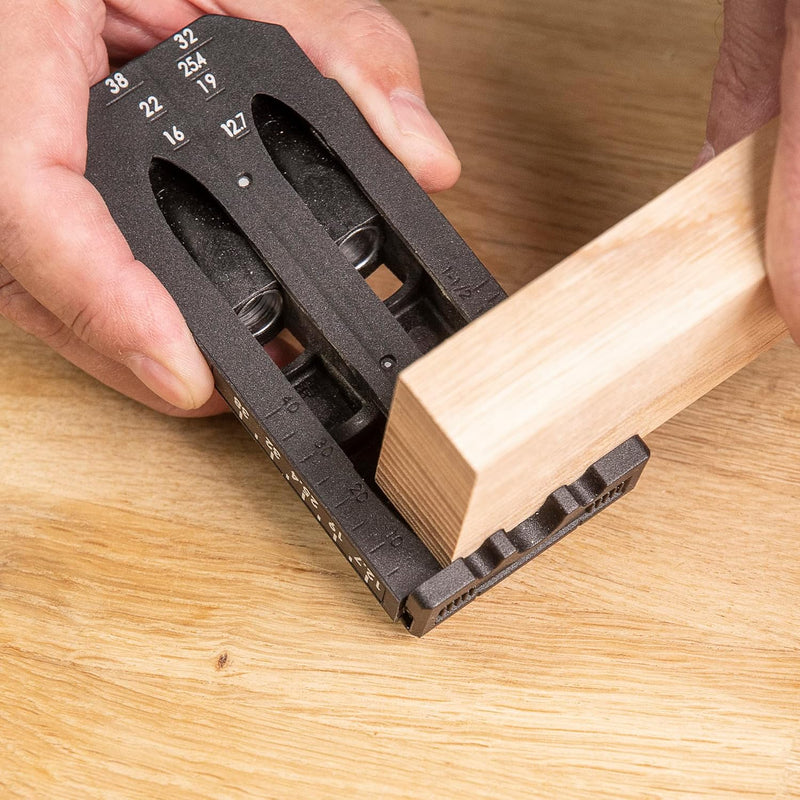 Trend Twin Pocket Hole Jig, anpassungsfähige und tragbare Taschenbohrlehre für unterwegs, PH/JIG/C