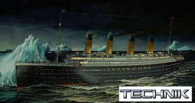 Revell 00458 RMS Titanic - Technik originalgetreuer Modellbausatz für Experten, unlackiert, Mittel R