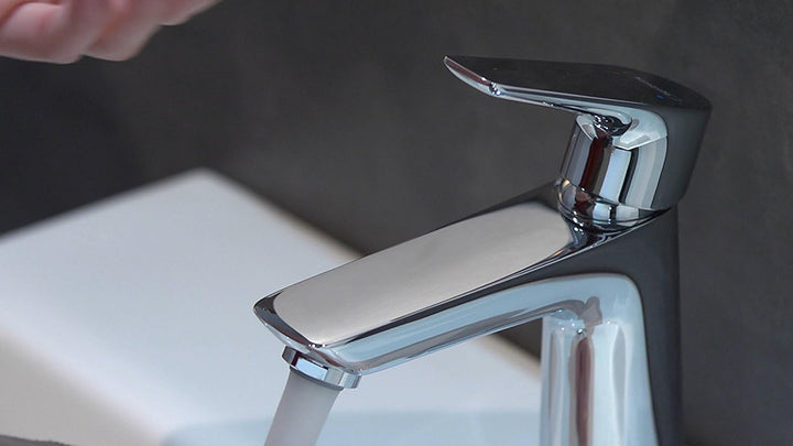hansgrohe Waschtischarmatur Talis E, Wasserhahn Bad mit Auslaufhöhe 110mm, ohne Ablaufgarnitur, Bada