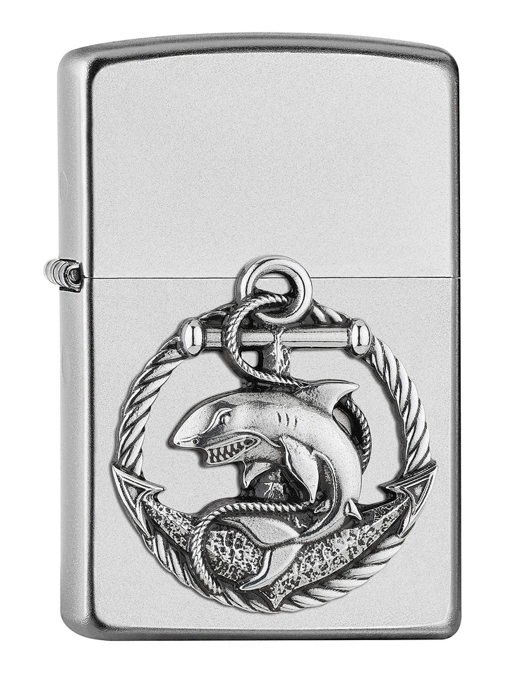 ZIPPO 2007130 – Shark Emblem, Satin Chrome – Benzin Sturm-Feuerzeug, nachfüllbar, in hoch-wertiger G