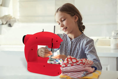 Lexibook, Miraculous Ladybug Cat Noir, Nähmaschine mit Zubehör, Licht und Pedal, Nachahmungsspielzeu