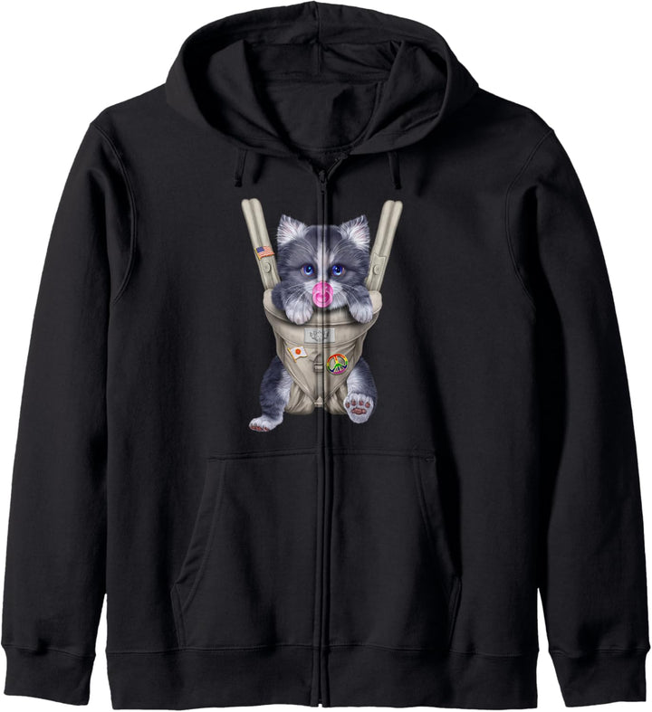 Zweifarbige Katze mit einem Schnuller in der Babytrage Kapuzenjacke
