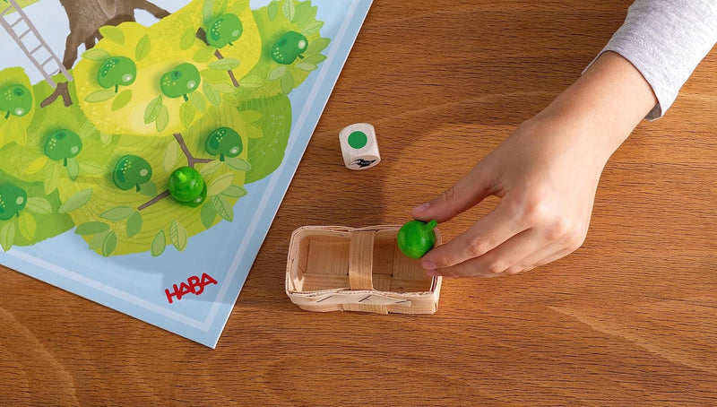 HABA Le Verger Jeu de dés passionant, avec 40 fruits en bois et des règles faciles à comprendre, jeu