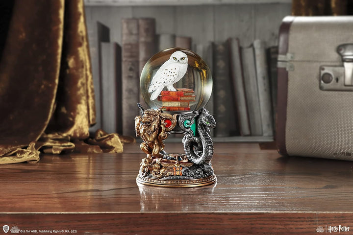 Nemesis Now Offiziell lizenzierte Harry Potter Hedwig Schneekugel, Mehrfarbig, 18,5 cm