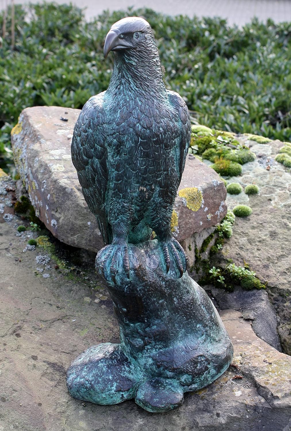 H. Packmor GmbH Bronzefigur Adler auf Felsen Raubvogel Vogel Gartendekoration Vogelskulptur
