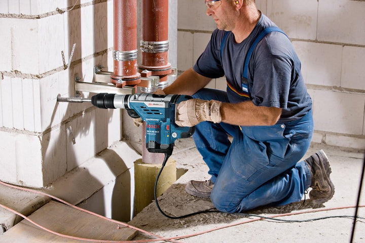 Bosch Professional Bohrhammer GBH 5-40 DCE (8,8 J Schlagenergie, im Handwerkerkoffer) + 4tlg. Meisse