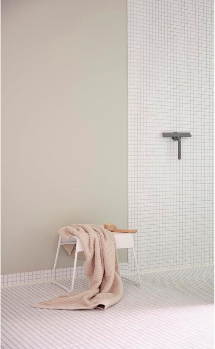 Zone Denmark A-Stool Trittschemel/Tritthocker aus Stahl, stabil und rutschsicher, 39 x 30 x 27,5 cm,