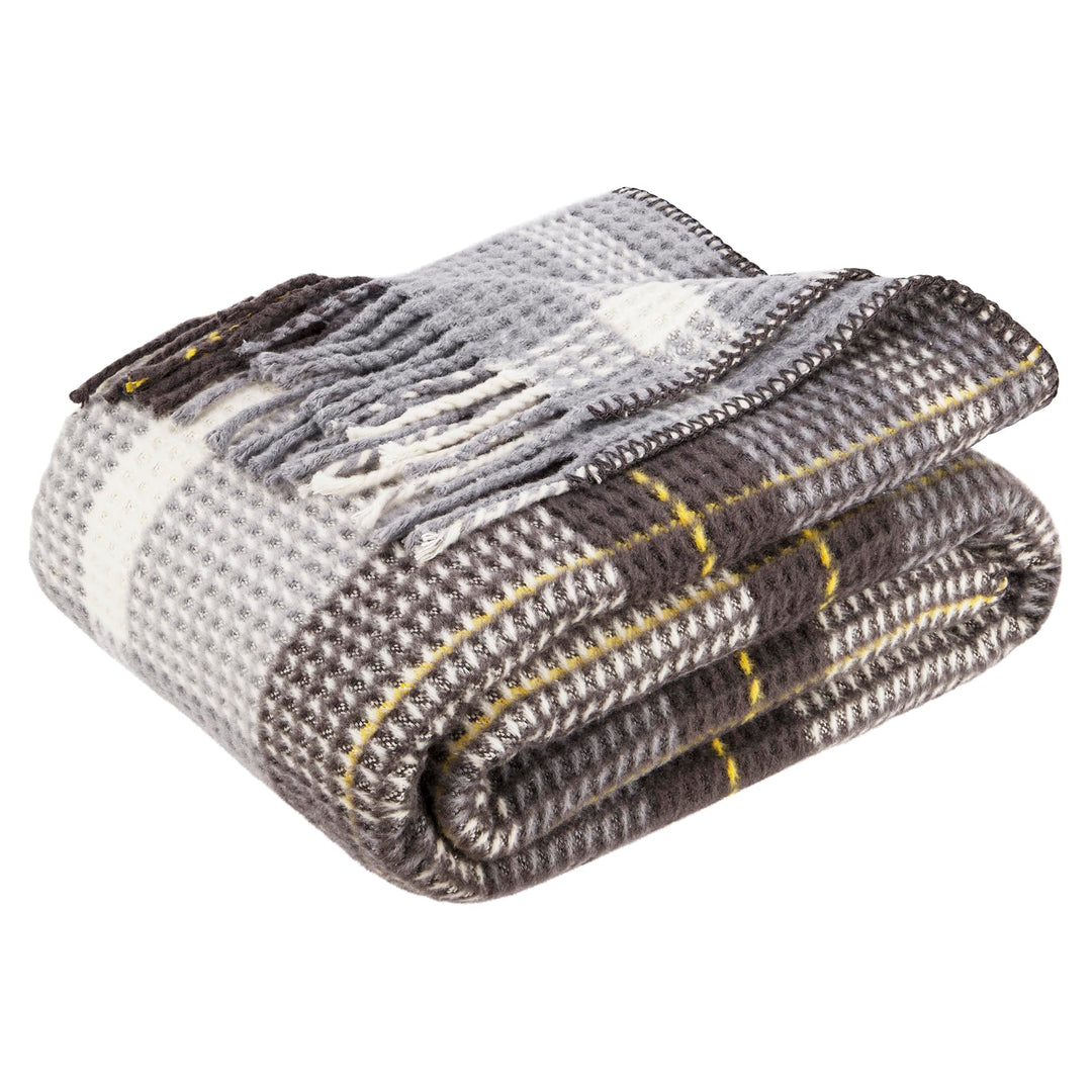 BOHORIA® Kuscheldecke Cozy Scotch 150x200cm | Winterdecke flauschig für Sofa, Sessel & Bett | Baum-W