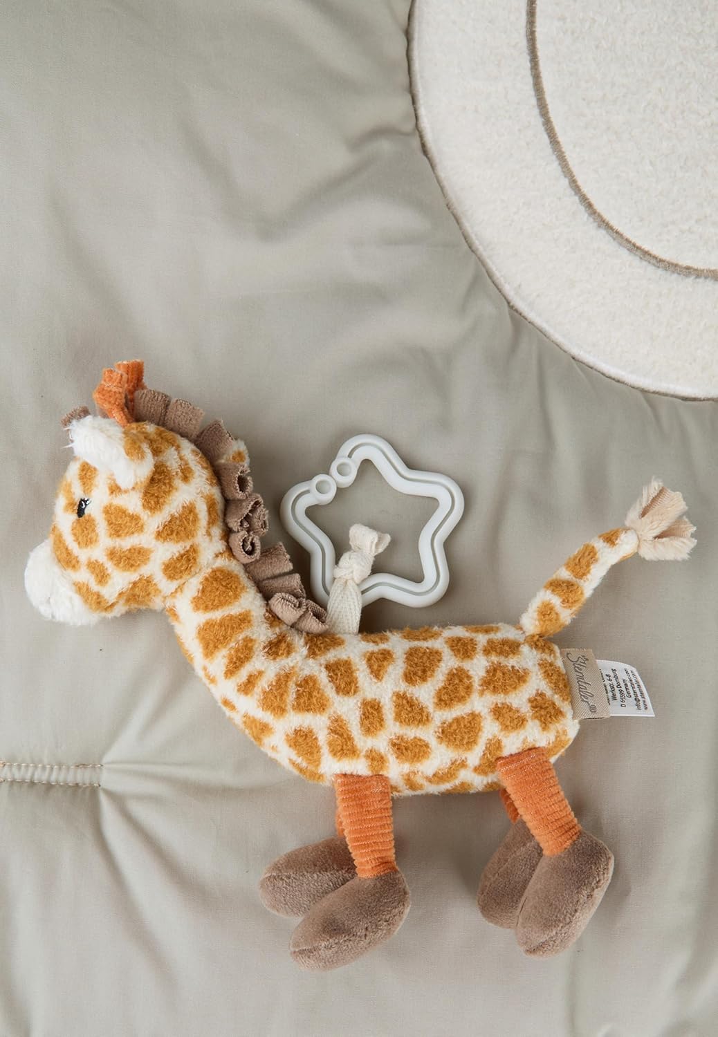 Sterntaler Spielbogen Giraffe Kaya – Spieldecke mit kuschelig weicher Liegefläche – Mit Spiegel, Ras