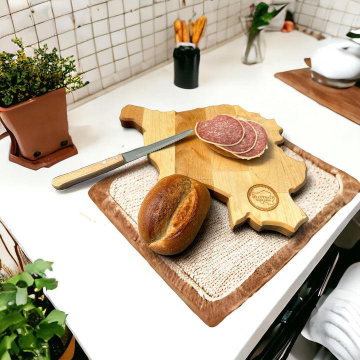 Saarlandbrett aus Holz, Frühstücksbrettchen mit der Skyline des Saarlandes, Geschenkidee aus dem Saa
