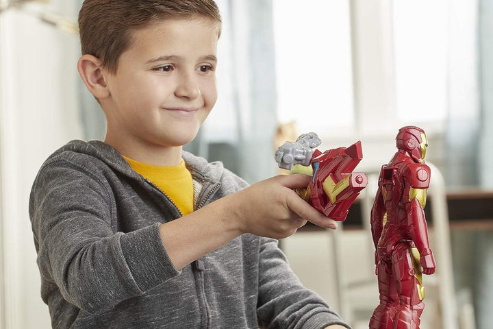 Hasbro E7380 Marvel Avengers Titan Hero Serie Blast Gear Iron Man, 30 cm grosse Figur, mit Starter,
