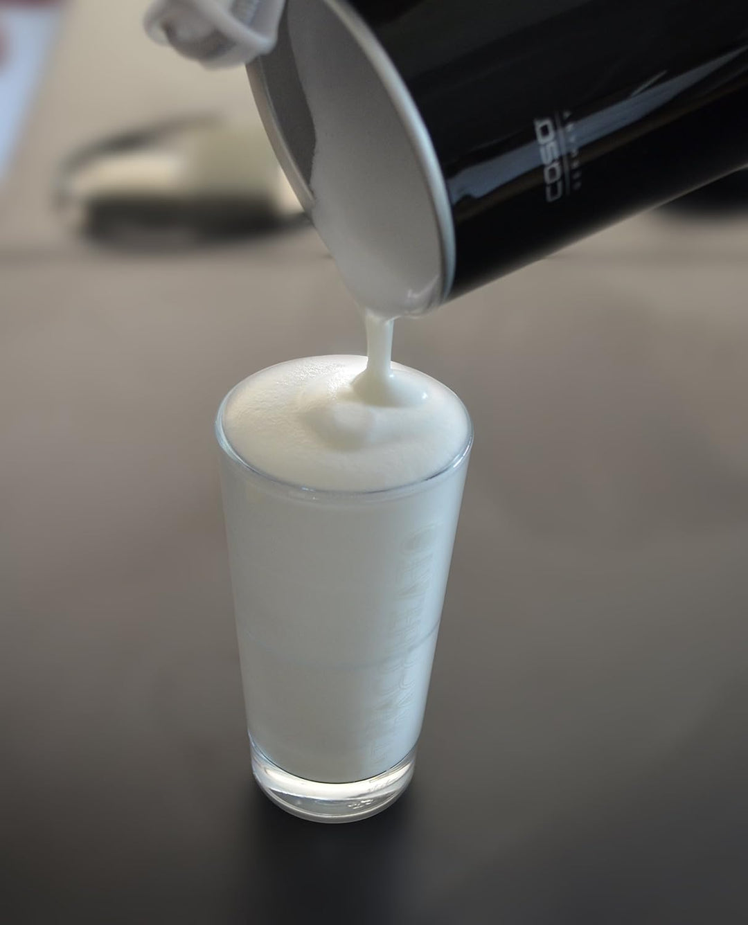 Caso Fomini Jet - Design Milchaufschäumer, für cremigen Milchschaum kalt und heiss, ideal für Latte