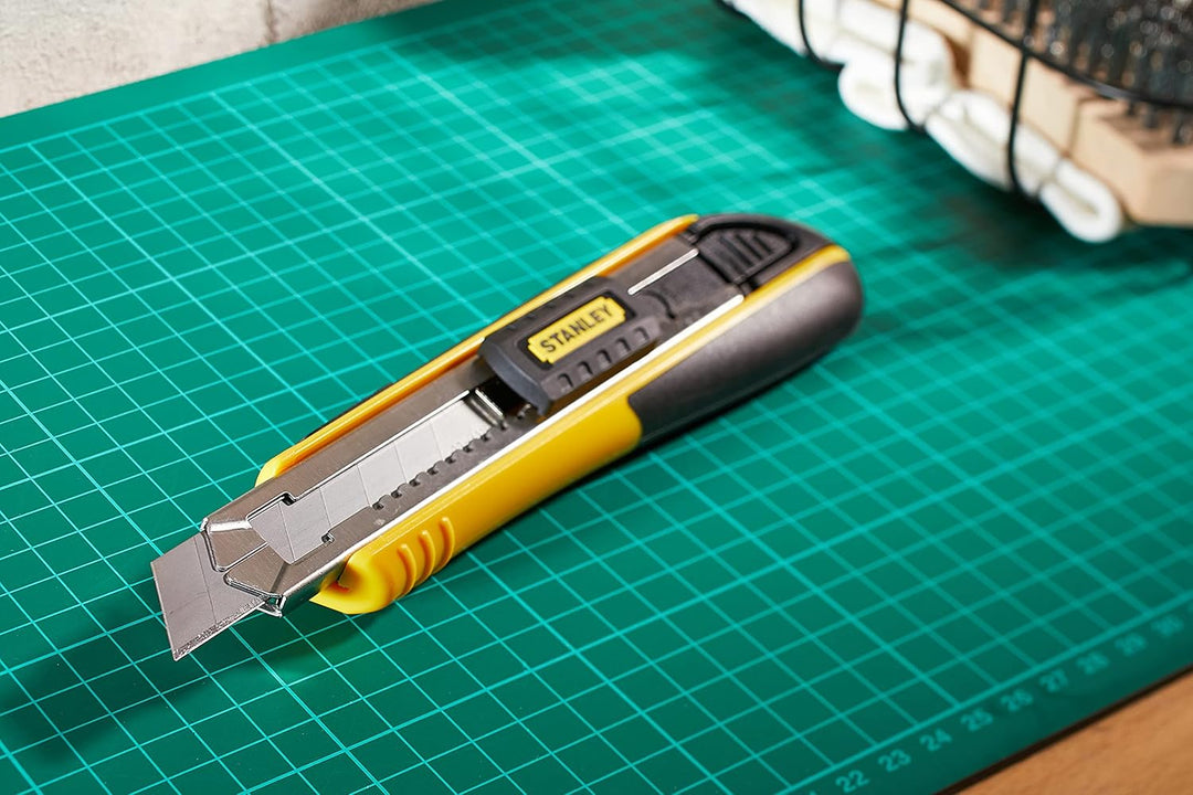 Stanley FatMax Cutter-Messer mit Magazin 1-10-481 (18mm Klingenbreite, 180mm Länge, Klingenführung a