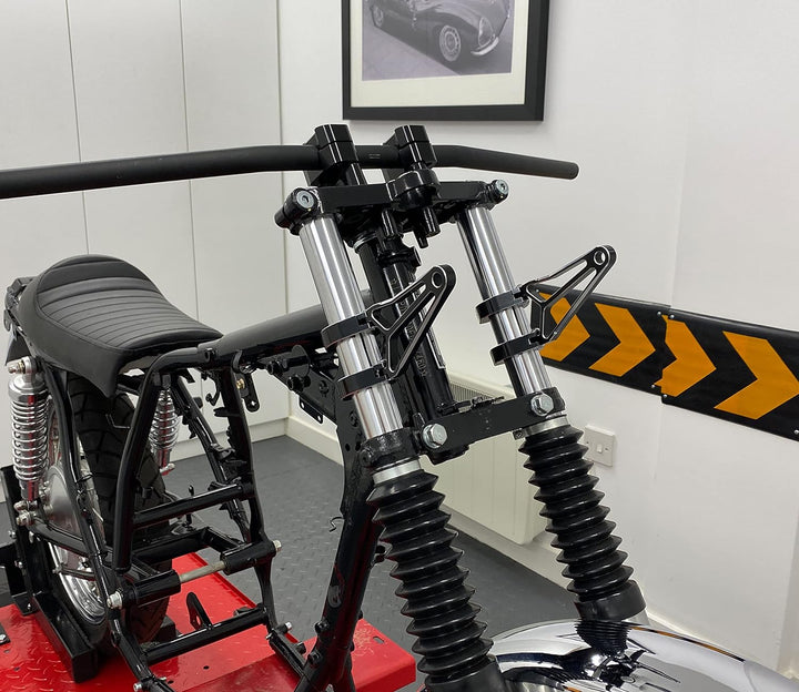 Gabel Montiert Motorrad Scheinwerfer-Halter 42mm - 43mm Razor Stil Hochwertig CNC Bearbeitet Alumini