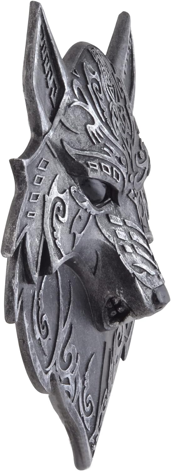 Werwolf Relief mit gothischen Symbolen