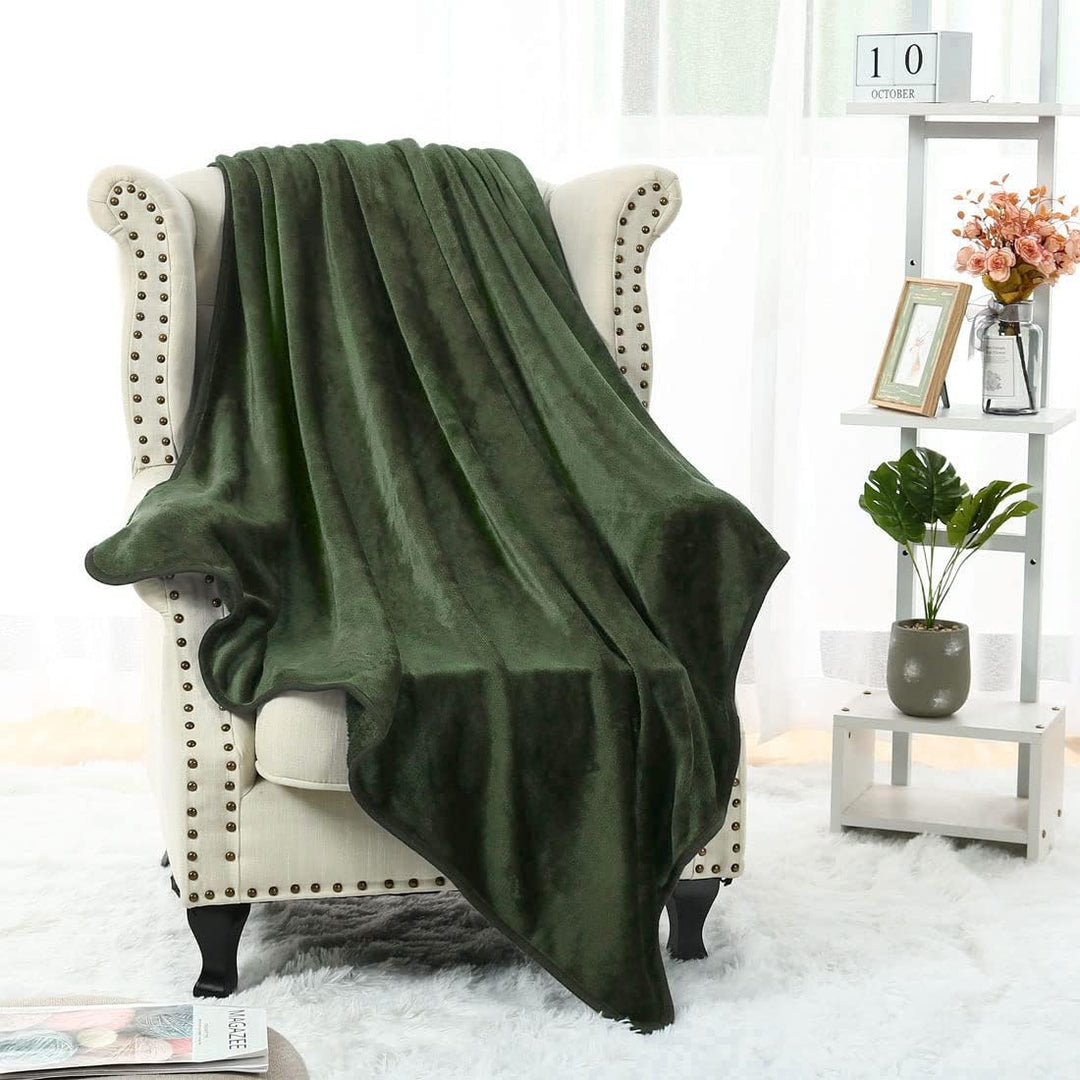 PiccoCasa Kuscheldecke Tagesdecke Fleecedecke mit Rand Microfaser Decke Weiche Warme Leichte Decke 3