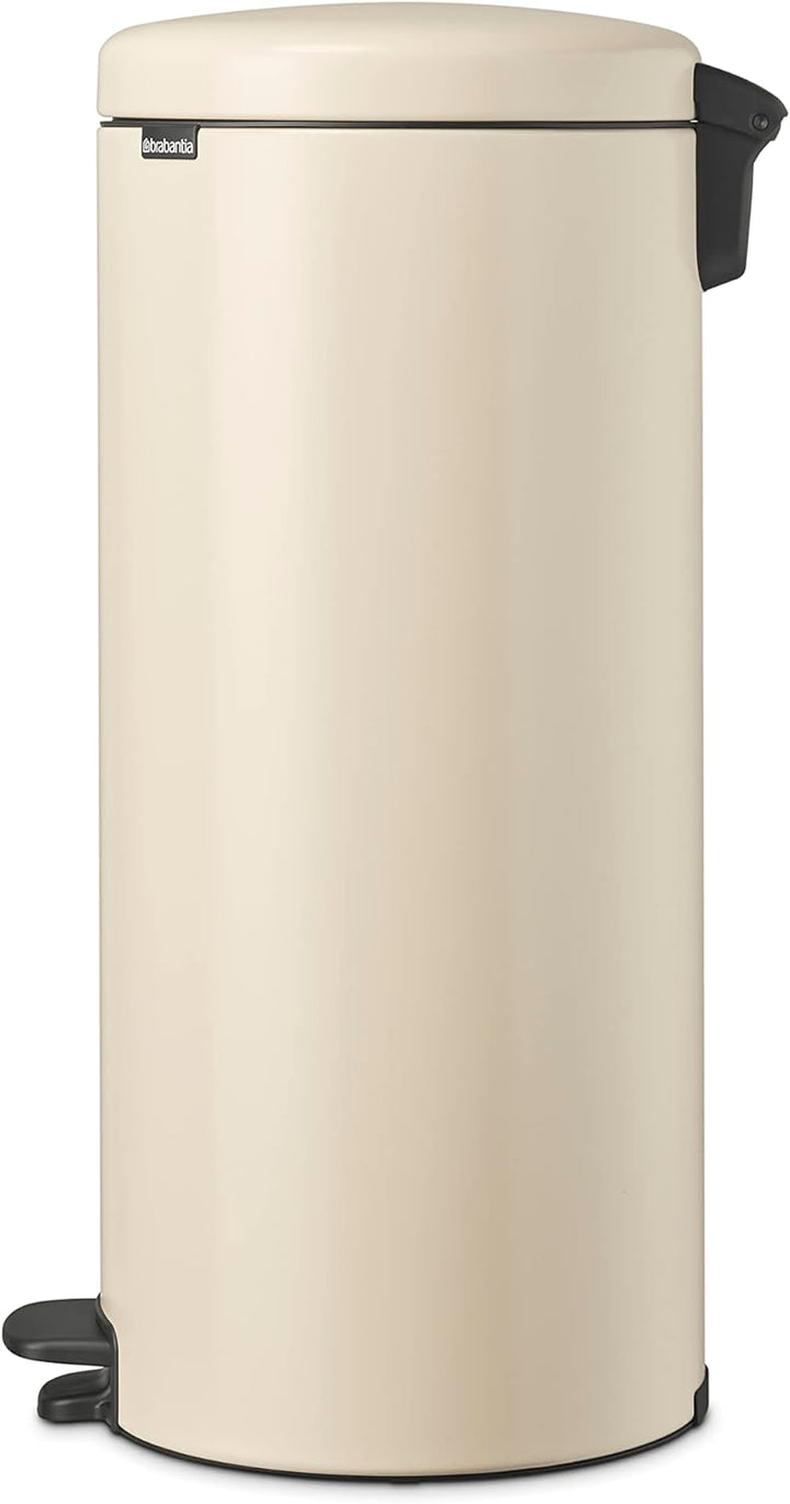 Brabantia - NewIcon Treteimer 30L - Grosse Abfalleimer für die Küche - Sanft Schliessender Deckel -