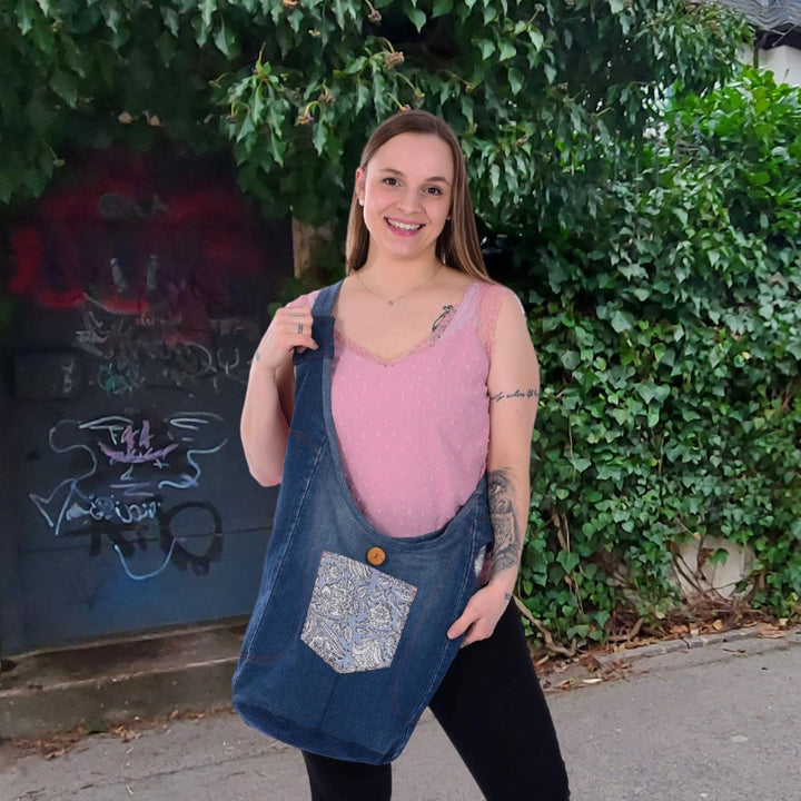 Sunsa Damen nachhaltige Hobo Tasche. Umhängetasche aus recycelte Jeans & Baumwolle. Boho blumig Cros