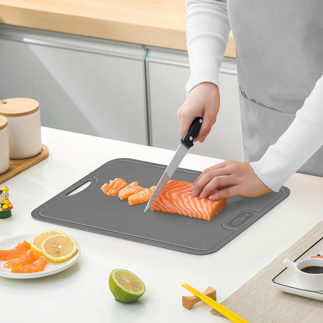 Gintan Flexibles TPU Schneidebrett, BPA-frei, mit Messer- und Saftrille, kratzfeste flexible Schneid
