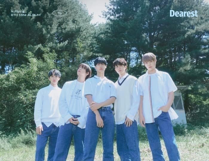 N.Flying Dearest 8th Mini-Album von Version CD, 92p Booklet, 1p 3Cut Photo, 1p Postkarte, 1p Einheit