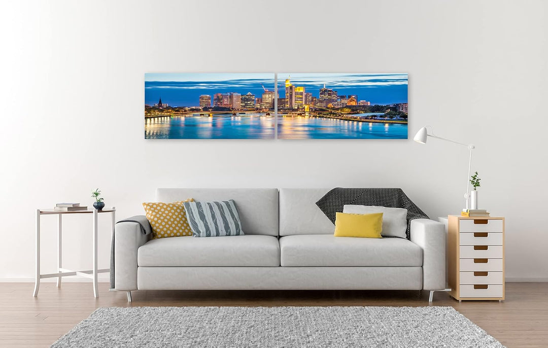 islandburner Bild auf Leinwand Schöne Aussicht Auf Die Skyline Von Frankfurt Am Main In Der Abenddäm